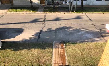 Casa en venta en Ezpeleta Este