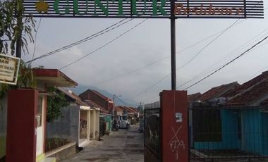 Dijual cepat 2 unit Rumah Kluster minimalis Garut Kota (bebas banjir).