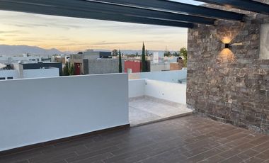 CASA EN VENTA EN RANCHO SANTA MONICA AGUASCALIENTES JUNTO A CAMPO DE GOLF
