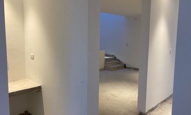 CASA EN VENTA EN RANCHO SANTA MONICA AGUASCALIENTES JUNTO A CAMPO DE GOLF