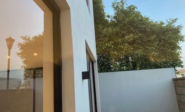 CASA EN VENTA EN RANCHO SANTA MONICA AGUASCALIENTES JUNTO A CAMPO DE GOLF