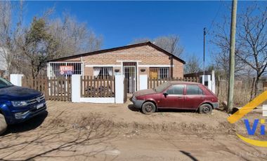 Casa en venta de 3 dormitorios c/ cochera en Cosquín