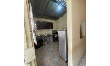 TERRENO / IDEAL PARA NEGOCIO / GONZALILLO / ORILLA DE CALLE / 470m2