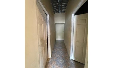 TERRENO / IDEAL PARA NEGOCIO / GONZALILLO / ORILLA DE CALLE / 470m2
