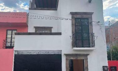 Casa naranjos en Itzcuinapan en San Miguel de Allende Gto.