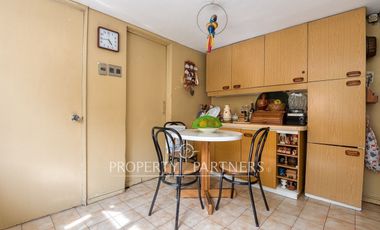 Casa en venta, calle Alberto Risopatron, Pedro de Valdivia Norte.