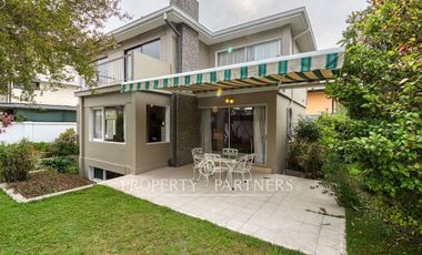 Casa en venta, calle Alberto Risopatron, Pedro de Valdivia Norte.