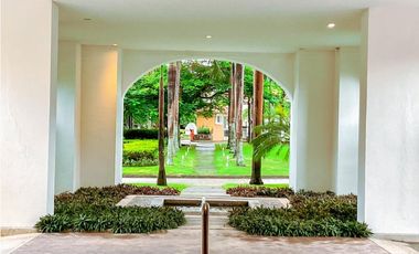 Se Vende Elegante Apartamento en PH El Alcazar