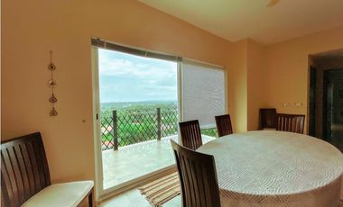 Se Vende Elegante Apartamento en PH El Alcazar