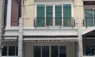 4 Bedroom Townhouse for sale at Baan Klang Muang Urbanion Ladprao Sena 1