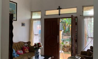 Rumah 3 KT Strategis 13 Menit ke Tol Jatiwarna 1 Hadap Timur J-40399