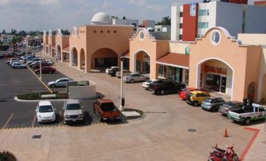 LOCAL EN EN RENTA, PLAZA RIO I ARLETTE FLORES
