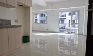 3BR Penthouse Unit For Sale in Salcedo Village Makati Ready for Occupancy