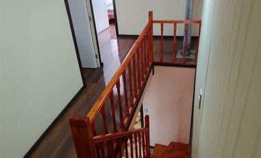 Casa en venta, 4 dorm.1 baño en Coronel