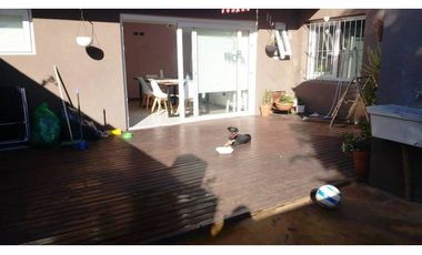Chalet 4 ambientes. Excelente estado. Zona Villa Primera