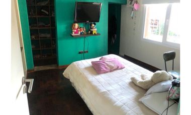 Chalet 4 ambientes. Excelente estado. Zona Villa Primera