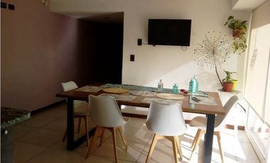 Chalet 4 ambientes. Excelente estado. Zona Villa Primera