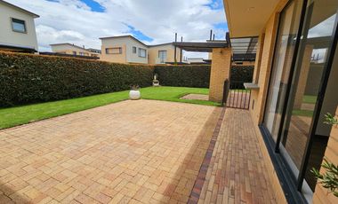 casa en arriendo en cajica. Cod A6031