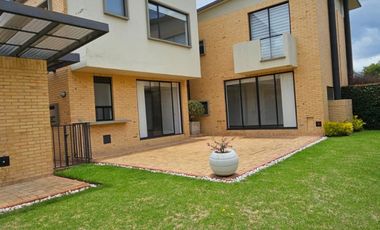 casa en arriendo en cajica. Cod A6031