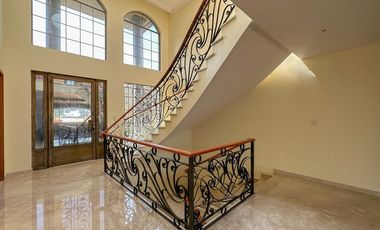 Casa en Interlomas – 4 recámaras con vestidor y baño