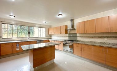 Casa en Interlomas – 4 recámaras con vestidor y baño