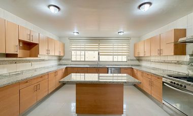 Casa en Interlomas – 4 recámaras con vestidor y baño