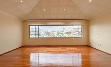 Casa en Interlomas – 4 recámaras con vestidor y baño