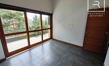 casa en venta en loma de las brujas. Cod V10824
