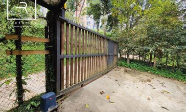 casa en venta en loma de las brujas. Cod V10824