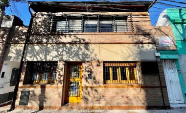 Casa en Venta 4 Dormitorios en Rosario- Republica de la Sexta