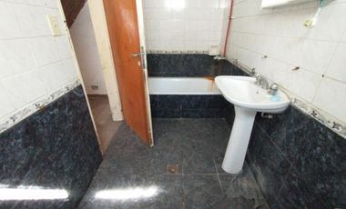 Ph interno 2 amb en 2 plantas cocina comedor baño dormitorio escritorio patio y lavadero