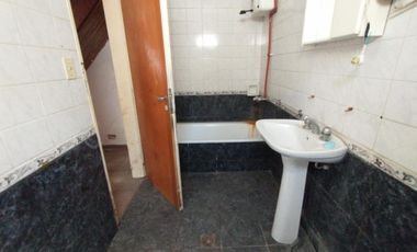 Ph interno 2 amb en 2 plantas cocina comedor baño dormitorio escritorio patio y lavadero