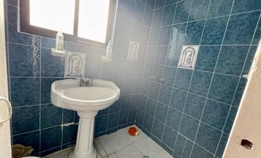 VENTA CASA FRENTE A CENTRO DEPORTIVO AZCAPOTZALCO