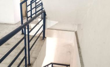 Disewakan Ruko 3 Lantai Lokasi Strategis