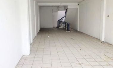 Disewakan Ruko 3 Lantai Lokasi Strategis