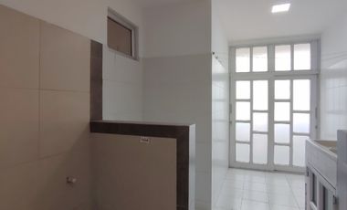 apartamento en venta en la floresta. Cod V31039