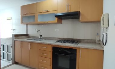 apartamento en venta en la floresta. Cod V31039