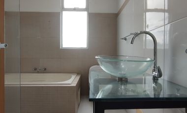 apartamento en venta en la floresta. Cod V31039