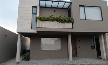 CASAS VENTA METEPEC ZONA DORADA  ULTIMAS 4 CASAS SALIDA RAPIDA CDMX  A UNOS PASOS DE ALIANZA FRANCESA E IMCP