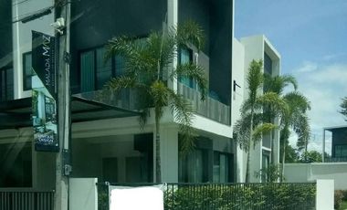 3 Bedroom Townhouse for sale at Malada Maz