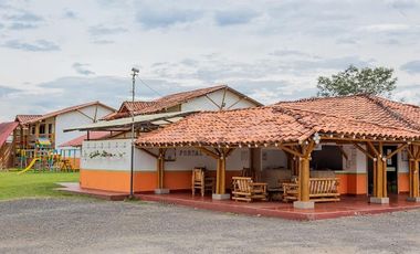 VENTA de HOTEL en LA TEBAIDA