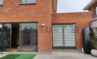 Se vende casa en Valle Araucarias ( Modelo Quillay)