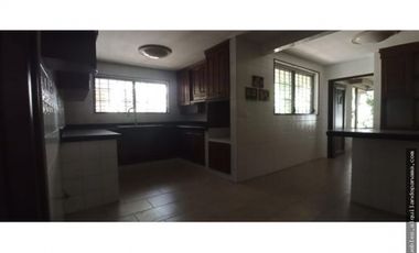 SE ALQUILA CASA COMERCIAL EN SAN FRANCISCO!!!! $6,500