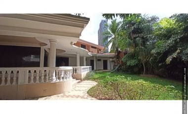 SE ALQUILA CASA COMERCIAL EN SAN FRANCISCO!!!! $6,500