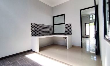 RUMAH CANTIK DEKAT RINGIN PURWOMARTANI, HARGA NEGO