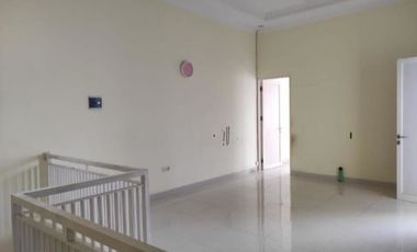 Rumah Siap Huni di Bulak Rukem, Strategis