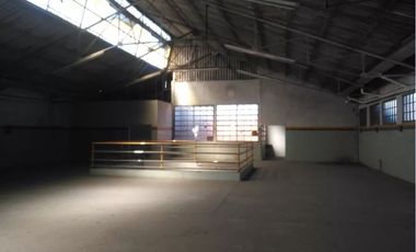 Galpón 1300m2 en 2 Plantas Zonif: Mixt 3