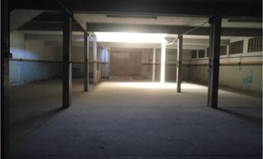 Galpón 1300m2 en 2 Plantas Zonif: Mixt 3