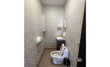 LOCAL COMERCIAL  SALON DE BELLEZA ALQUILER EN PLAZA 68 OBARRIO