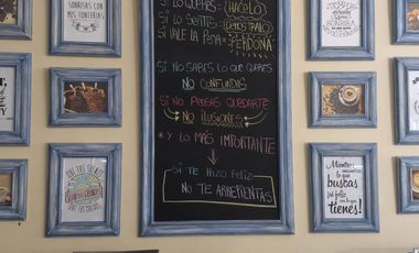 Panadería y confitería. Ituzaingo centro lado norte. Tamaño 7x20